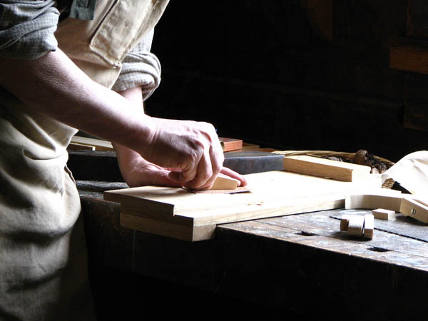 Nuestra <strong>carpintería de madera en  Torremolinos</strong> es una empresa de <strong>herencia familiar</strong>, por lo que  contamos con gran <strong>experiencia </strong>en la profesión.